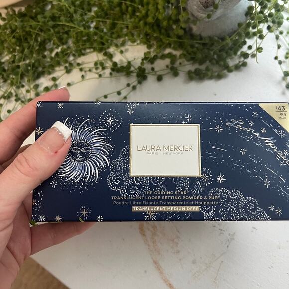 NEW Laura Mercier The Guiding Star Translucent Powder in Translucent Medium Deep - Picture 4 of 5